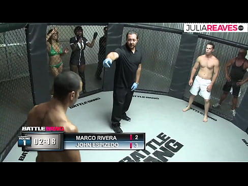 ❤️ Ο Ultimate Fighter γαμάει ένα κορίτσι αμέσως μετά από έναν αγώνα στο ρινγκ ❤️ Σούπερ πορνό